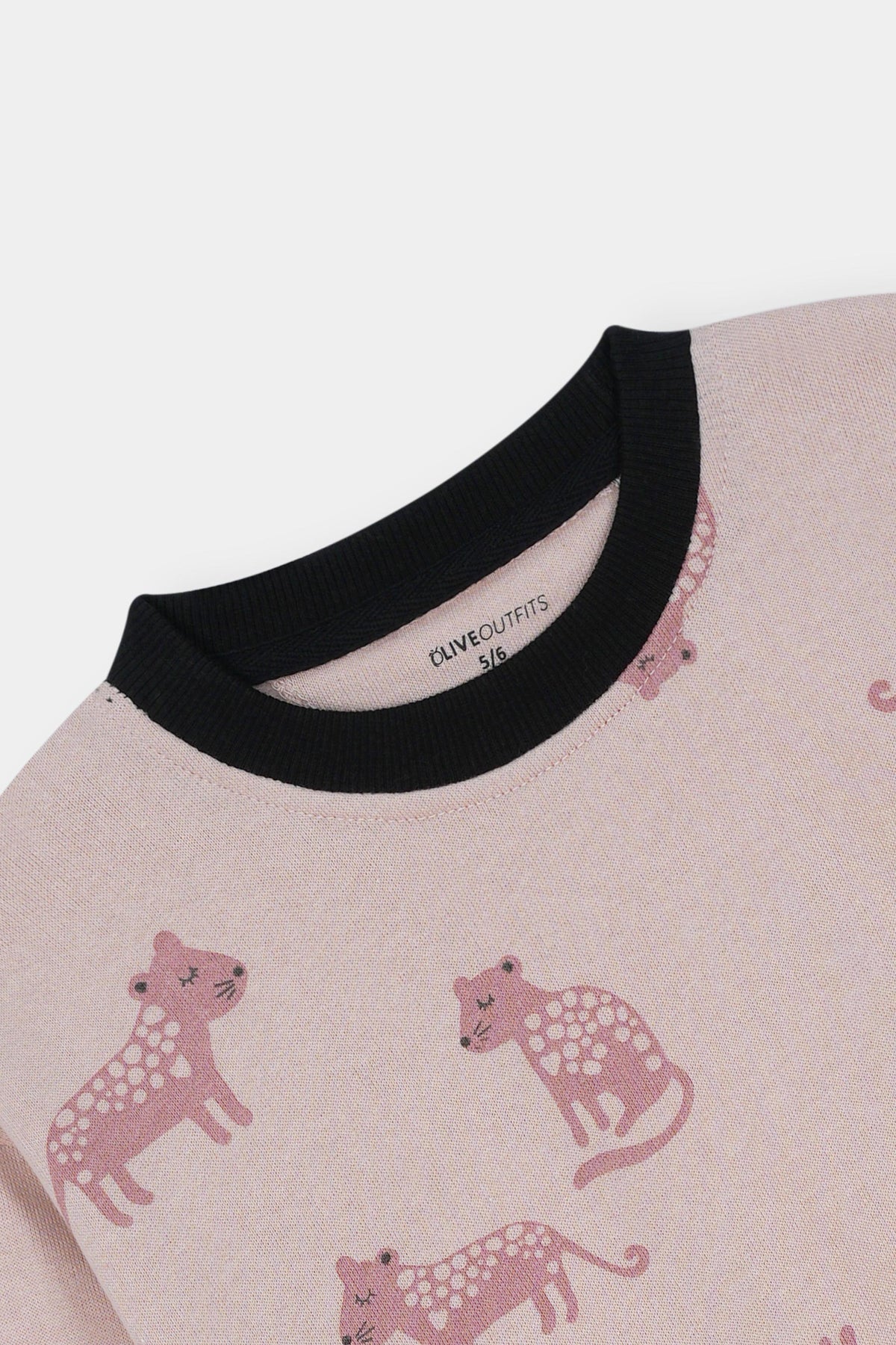 Cozy Jungle Vibes Boys' Set – Pink Tiger Print & Black Joggers