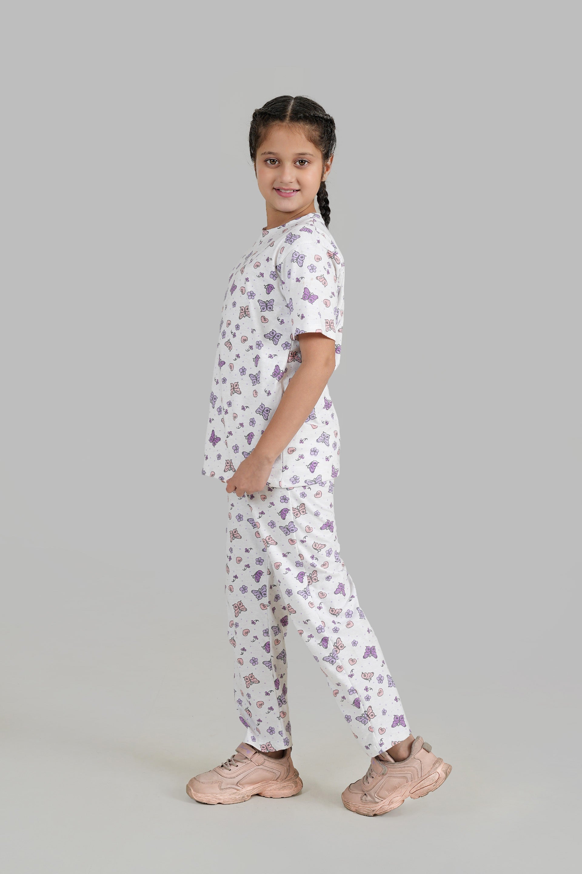 Girls All-Over Printed Soft Cotton Night Suit1