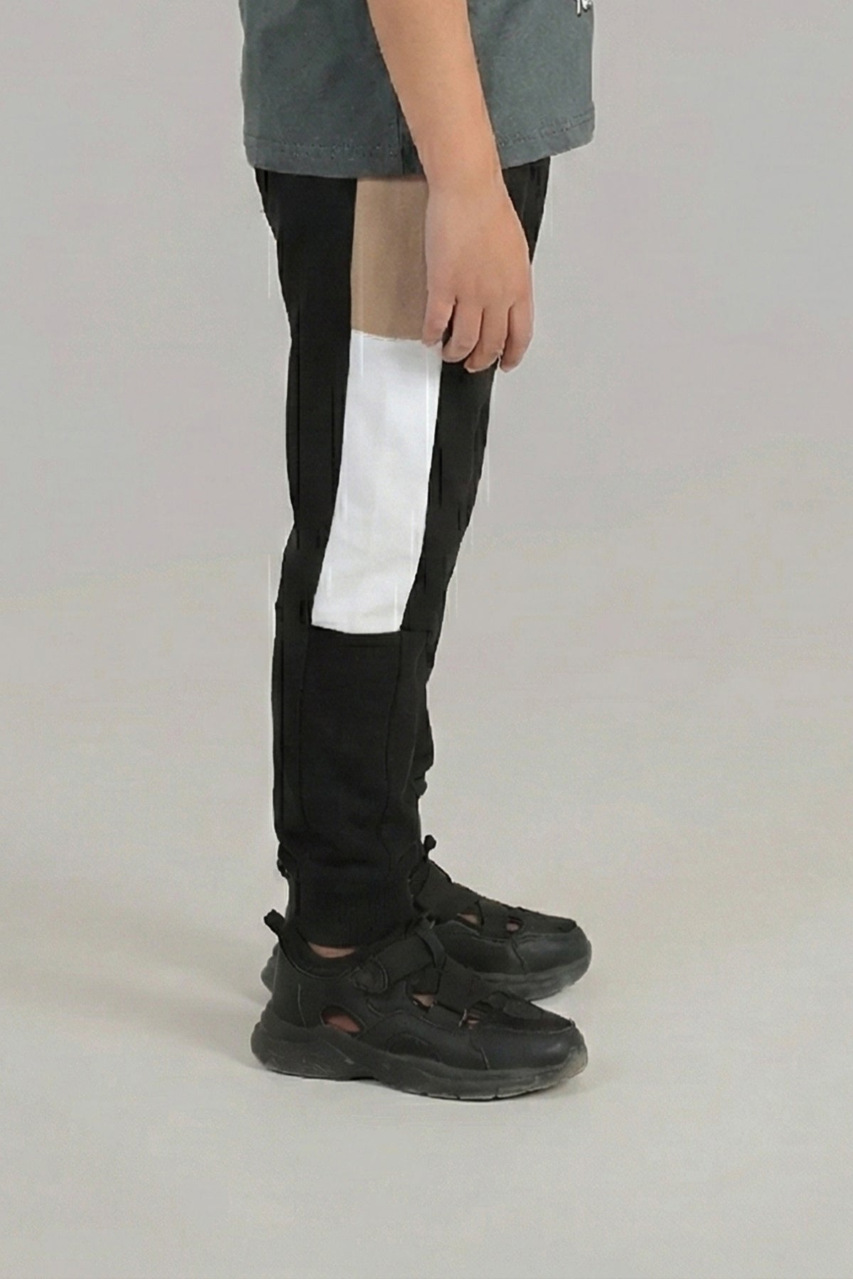 Colorblock Jogger Pants – Black, Camel & White