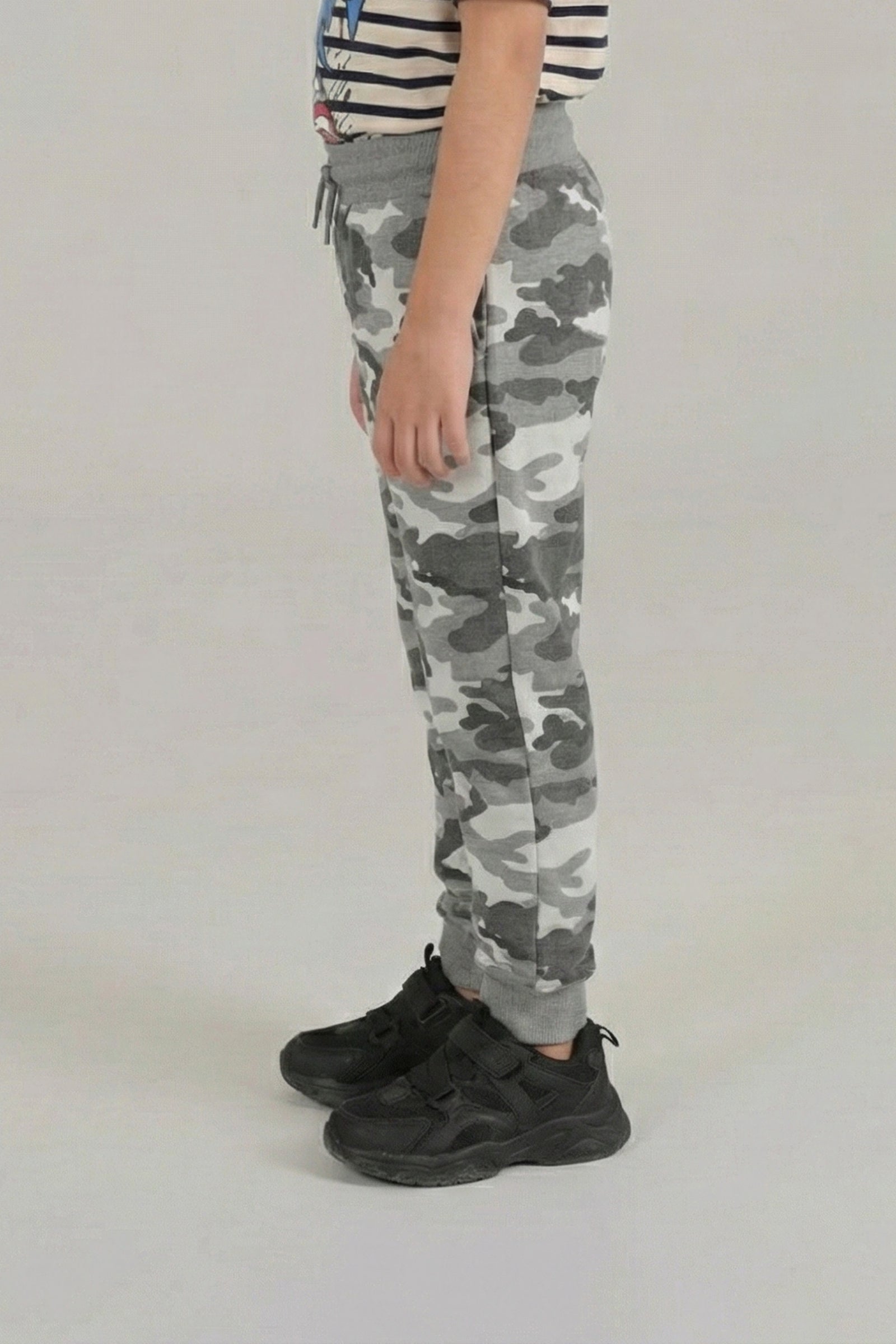 kids Camo printed all over Trousers