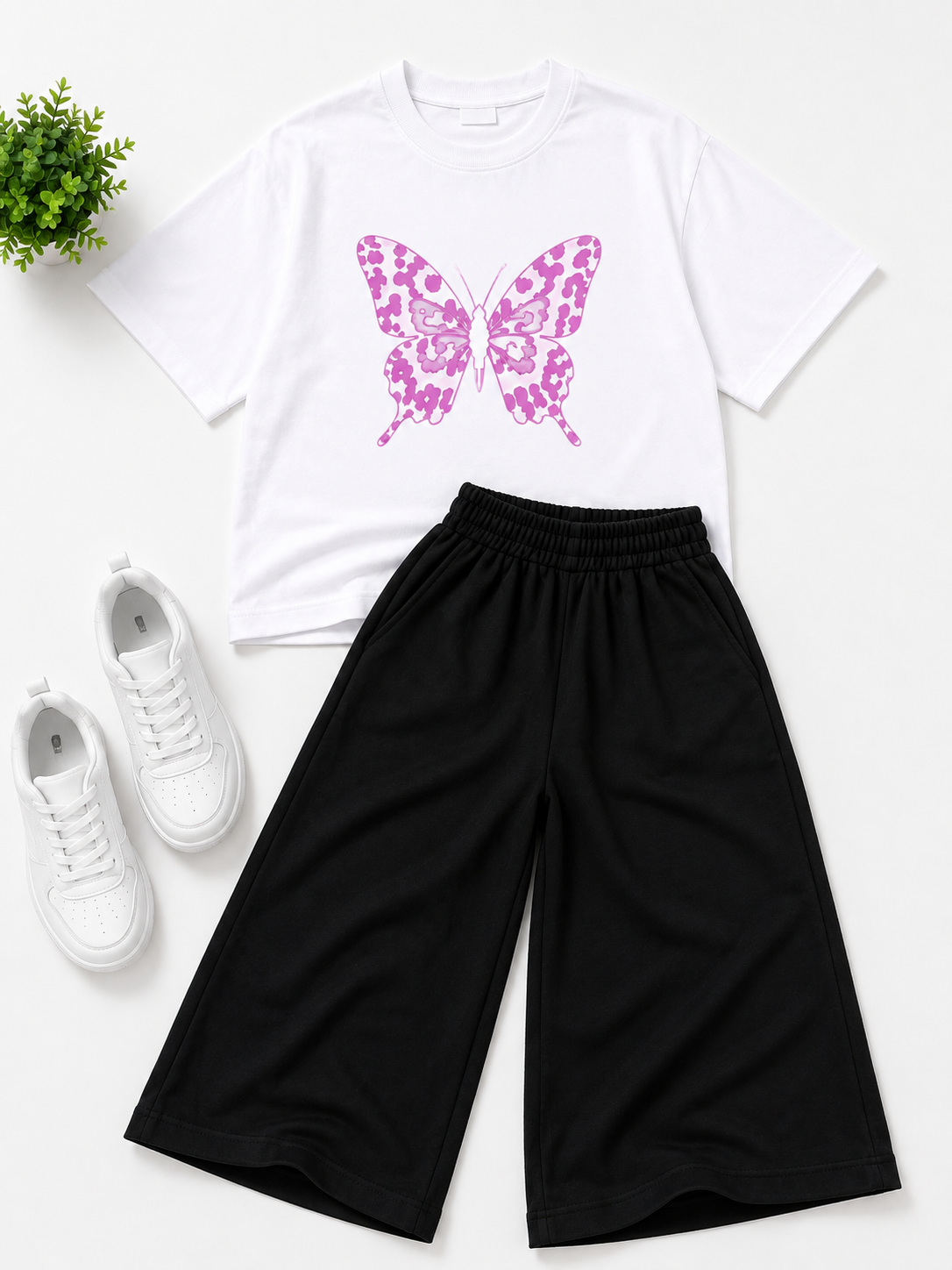 Butterfly Print White T-Shirt &amp; Black Baggy Pants Set