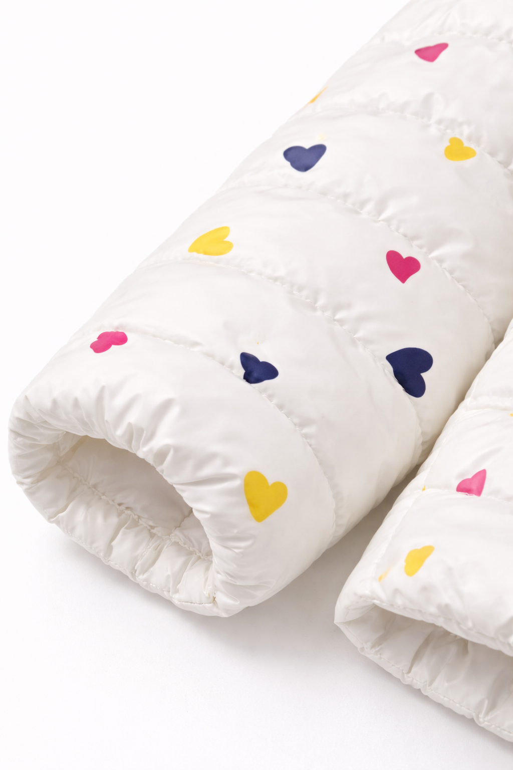 Girls’ Winter Puffer Jacket – White Quilted jacket with Multicolor Heart Print