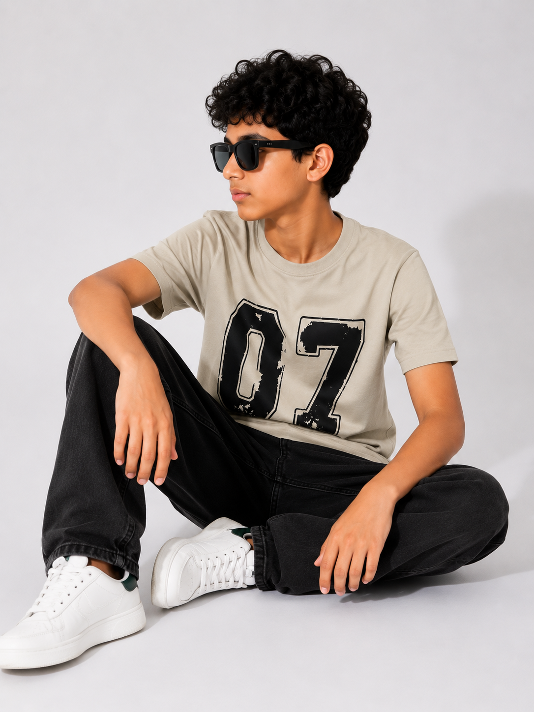 Kids 07 Graphic T-Shirt – Beige
