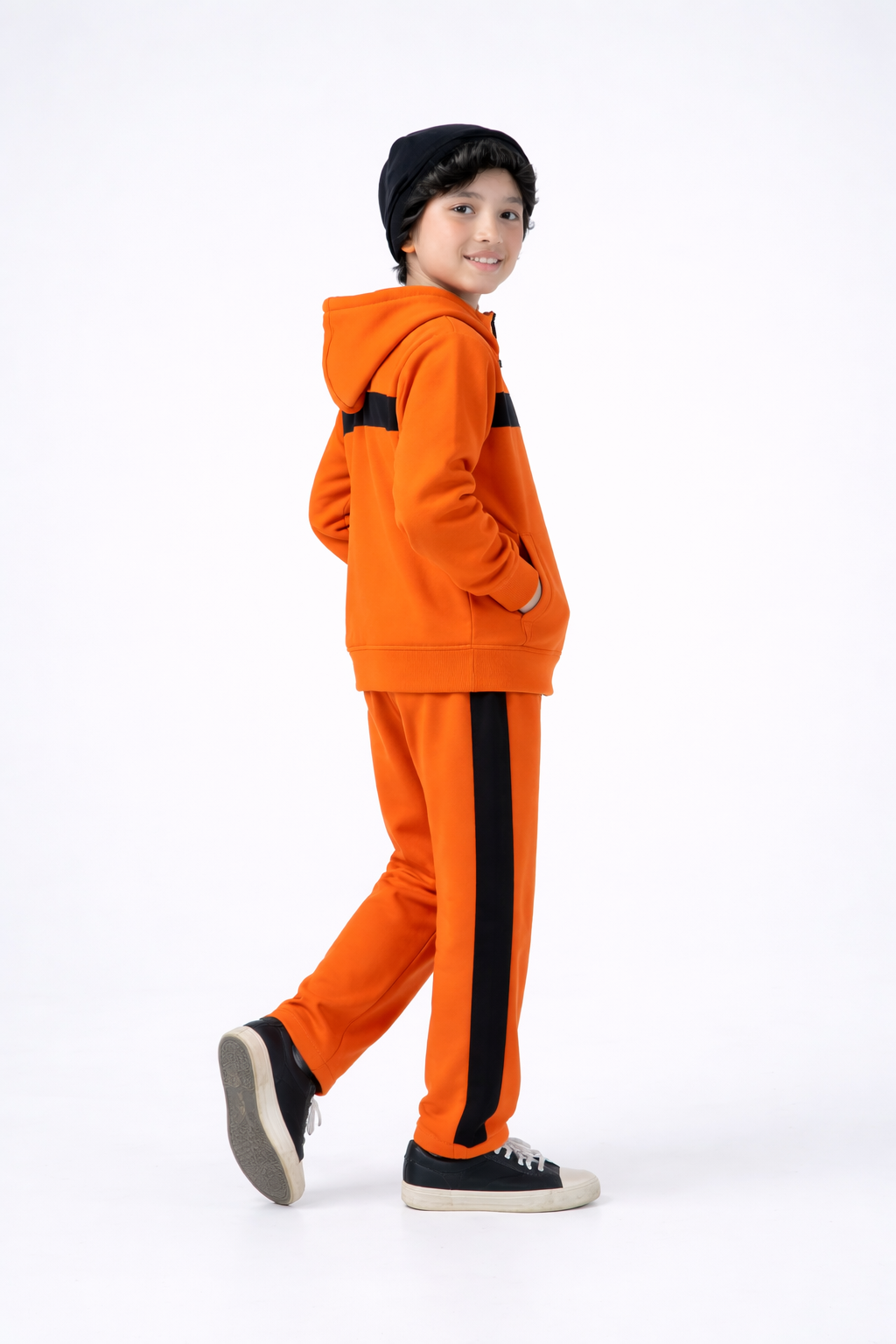 Kids' Go-Fast Tracksuit: Orange &amp; Black