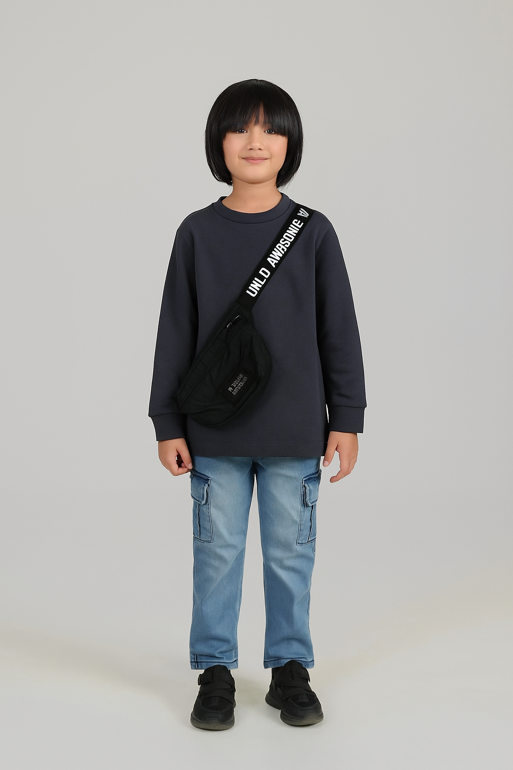 Long Sleeve T-Shirt with Detachable Crossbody Bag
