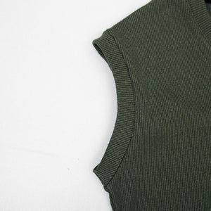 Men's Sleeveless V-Neck Rib Sweaters